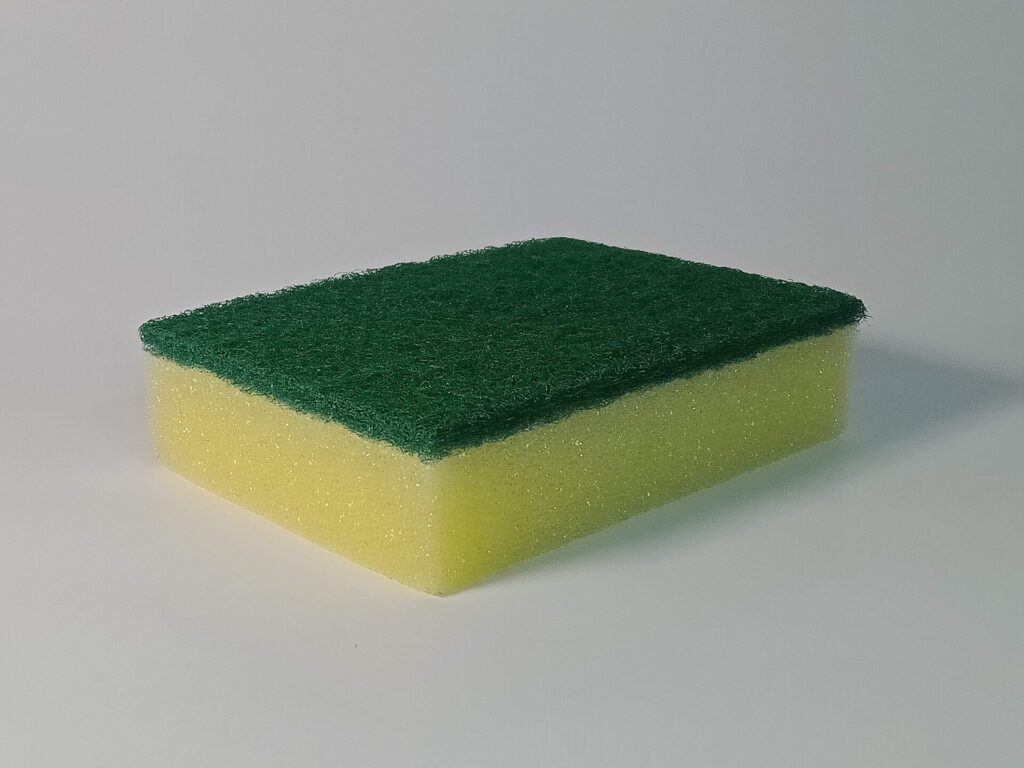 Best kitchen cleaning tools for grease and limescale daily-use context