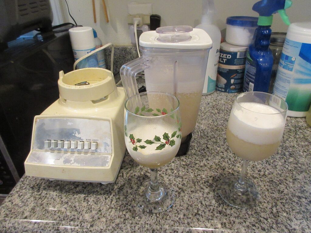 Blender buying guide for soups, smoothies and sauces practical detail