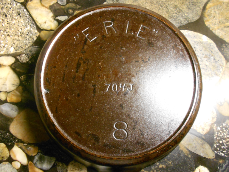 cast iron skillet kitchen
