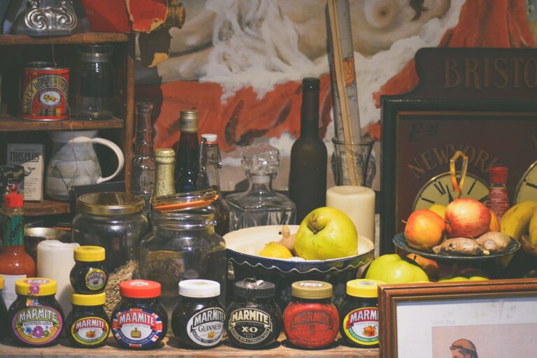 Kitchen Storage in an everyday UK kitchen