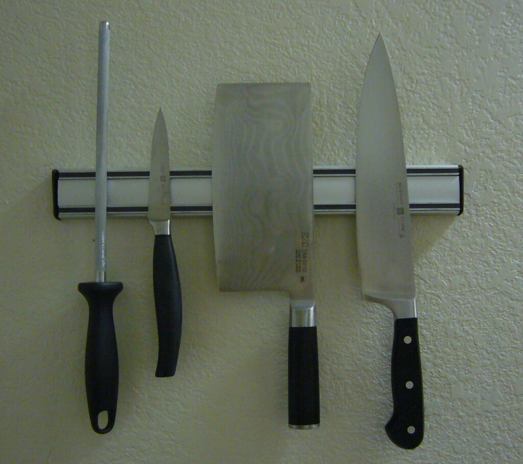 Knife block vs magnetic strip vs drawer storage daily-use context