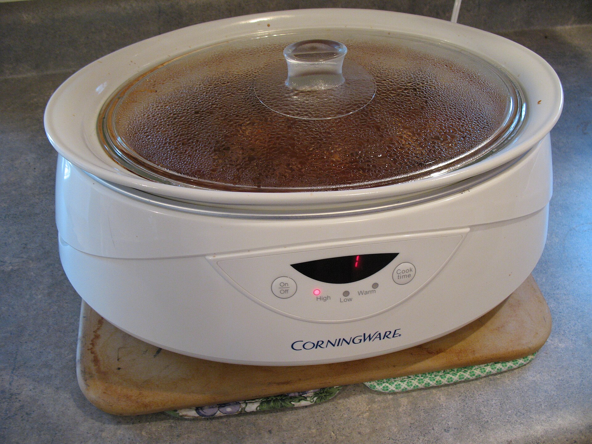 Oval Crock Pot for slow cooker buying guide for batch cooking