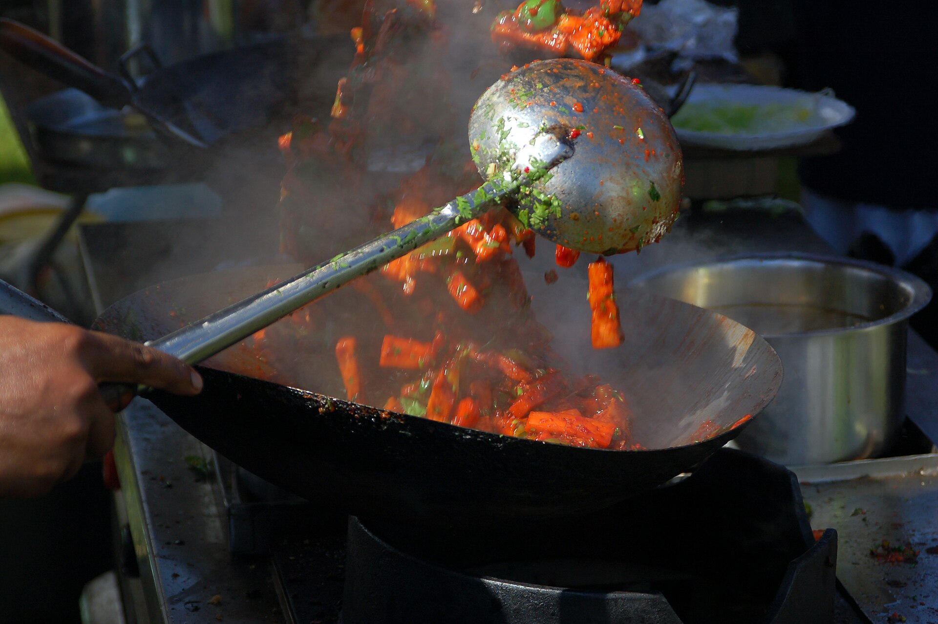 Wok Cooking for wok buying guide for electric, gas and induction hobs